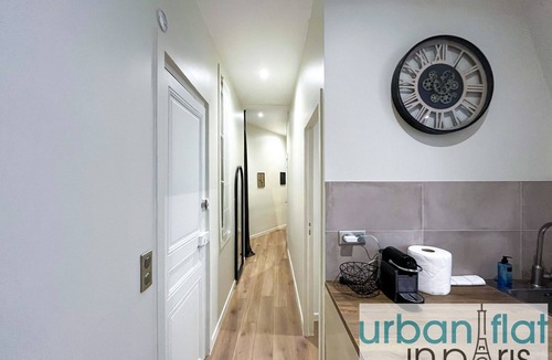 8th Arrondissement Apartment | Urban Flat 62 - Grand Apartment next to Champs Elysees