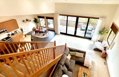 Spokane House | Urban Forest Modern Retreat with Hot Tub!