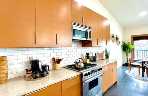 Spokane House | Urban Forest Modern Retreat with Hot Tub!