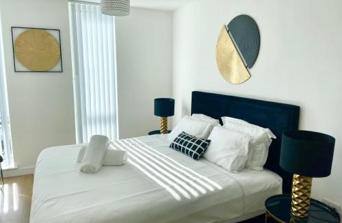 Bracknell Apartment | Urban Gateway Spacious Apartment with free parking