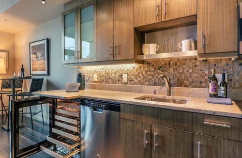 Belltown Condo | Urban Haven: 1BR Condo at Via 6