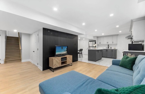 Newcastle Apartment | Urban Haven: 2BR/2BA+Office, Kitchen, Dining