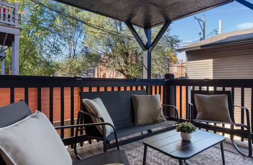Tower Grove South House | Urban Hearth/Modern 2BR Near Tower Grove