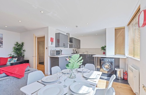 Kemptown Apartment | Urban Heights | By My Getaways