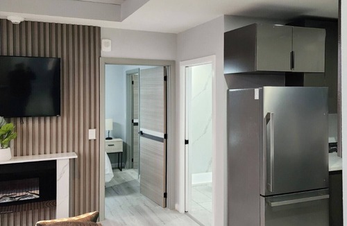 Tulsa House | Urban Hideaway - 201
