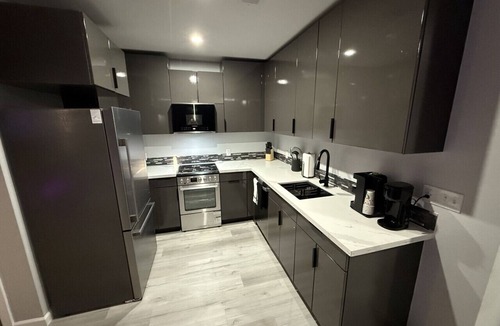 Tulsa House | Urban Hideaway - 201