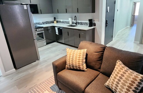 Tulsa House | Urban Hideaway - 201