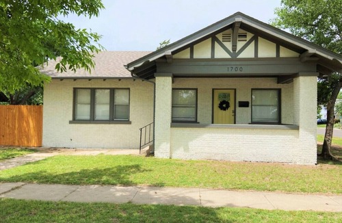 Amarillo House | Urban Hideaway - Cozy & Remodeled 2 BR!