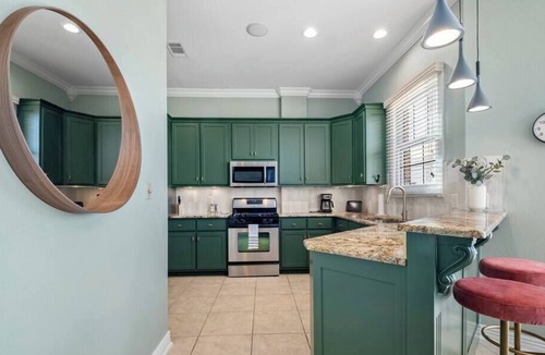 Rogers House | Urban Jungle Oasis Near Pinnacle Hills