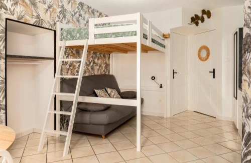 Manosque Apartment | Urban Jungle PARKING & Netflix Centre historique