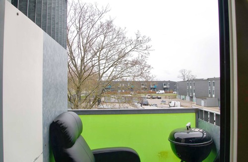 Albertslund Apartment | Urban Living 3 minutes from S-Train