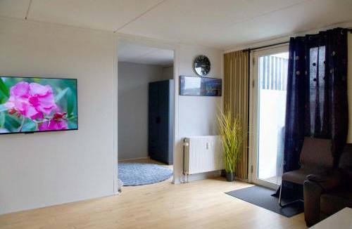Albertslund Apartment | Urban Living 3 minutes from S-Train