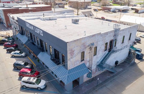 Perryville Apartment | Urban Loft #7 BLUE · Downtown Urban Loft above Restaurants & Boutiques