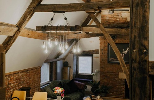 Melksham Apartment | Urban Lofts