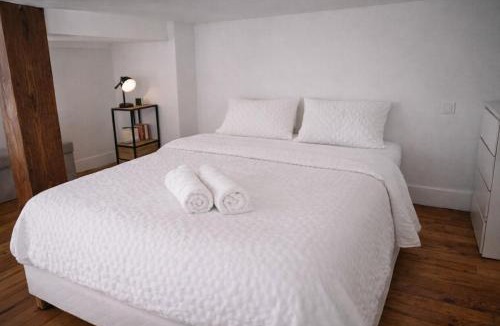 Sevran Apartment | Urban Nest