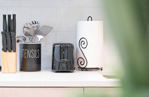 Alexandria West Apartment | Urban Oasis | DC's Doorstep | Free-Parking