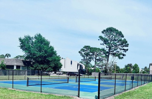 Baymeadows Apartment | Urban Oasis Getaway