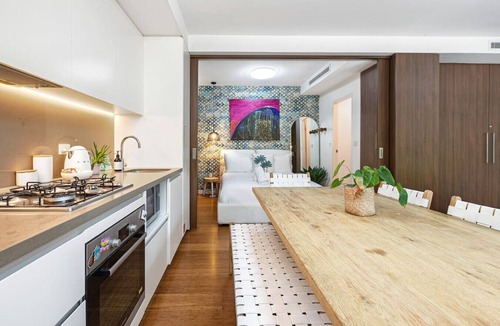 Waterloo Apartment | Urban Oasis in Waterloo With Private Balcony