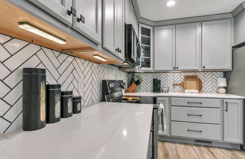 Mankato House | Urban Oasis - Luxury Stay near MSU