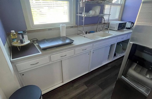 East Hartford Apartment | Urban Oasis