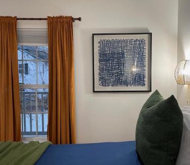 Lenox Apartment | Urban Peak Escape