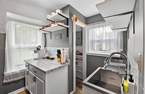 Nokomis Apartment | Urban Retreat 1BD + Sleeper Sofa Close to Airport & Downtown Pets Ok