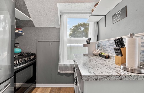 Nokomis Apartment | Urban Retreat 1BD + Sleeper Sofa Close to Airport & Downtown Pets Ok