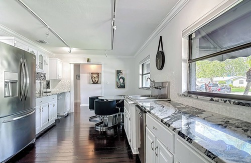 Conway House | Urban Retreat in Orlando