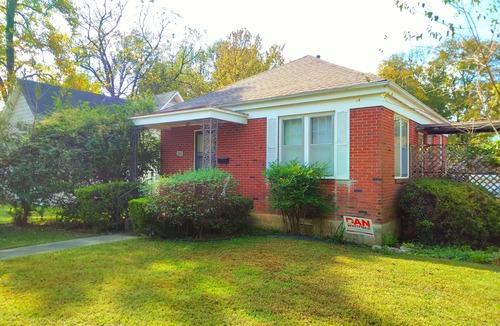 Jonesboro House | Urban Retreat on Flint in the Heart of Jonesboro