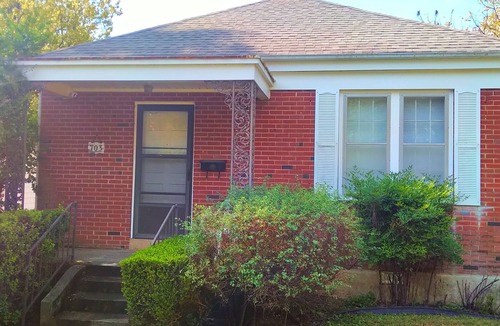 Jonesboro House | Urban Retreat on Flint in the Heart of Jonesboro