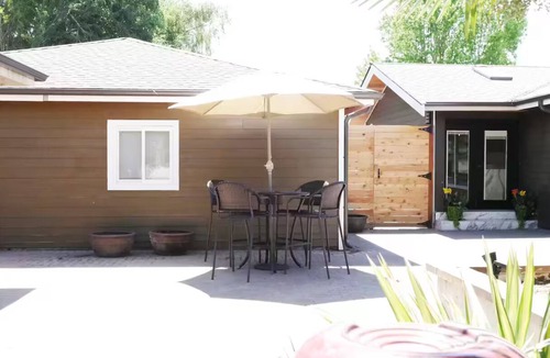 SeaTac House | Urban Solace-Elements of Nature