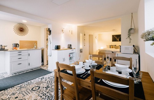 Spiez Apartment | Urban Studio directly at Spiez train station