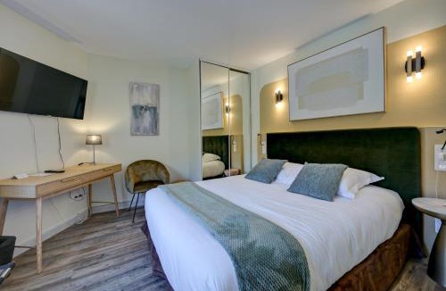 Carpentras Hotel | Urban Style Hotel Blason du Ventoux