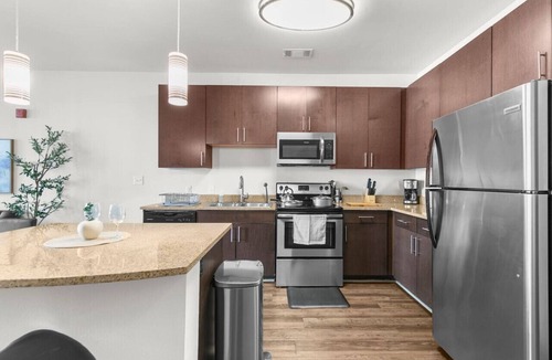Central City Apartment | Urban Stylish 1BR 52 : Way to unwind and relax