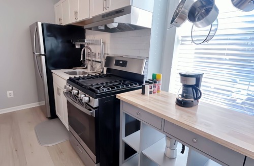 Montclair Apartment | Urban Suite