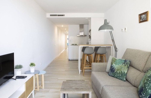 Sitges Town Center Apartment | URBAN SUITES SITGES TERRACE by PriorityVillas