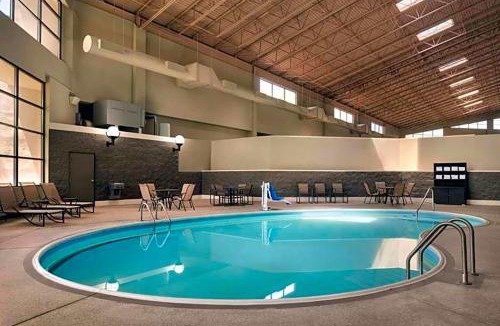 Champaign Hotel | Urbana Hotel Conference Center