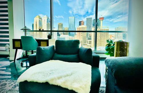 Beltline Apartment | Urbanest - Spectacular Views & Amenities Parking