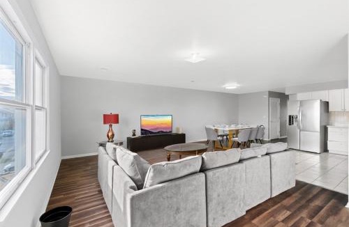 Constable Hook House | UrbanNest XL