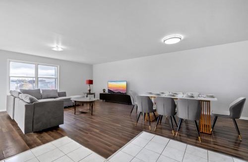 Constable Hook House | UrbanNest XL