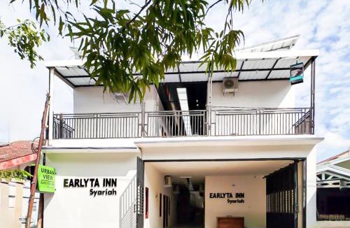 Tegal House | Urbanview Earlyta Inn Syariah Near Stasiun Tegal