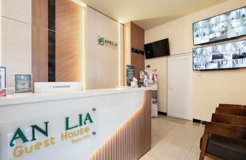 Samarinda Hotel | Urbanview Hotel Syariah Anelia 2 Samarinda by RedDoorz