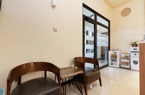 Samarinda Hotel | Urbanview Hotel Syariah Anelia 2 Samarinda by RedDoorz