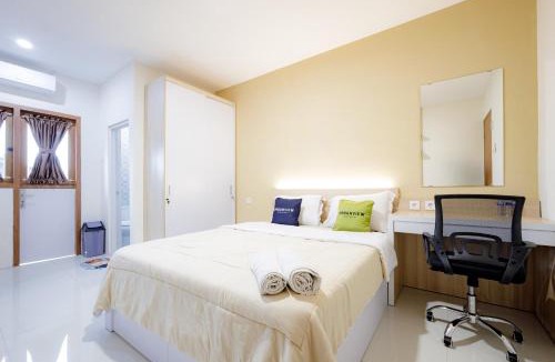 Ragunan Hotel | Urbanview Hotel Syariah The Ragunan Residence