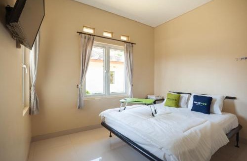 Ciloto Hotel | Urbanview Resort Adang Zecky Cisarua Puncak by RedDoorz