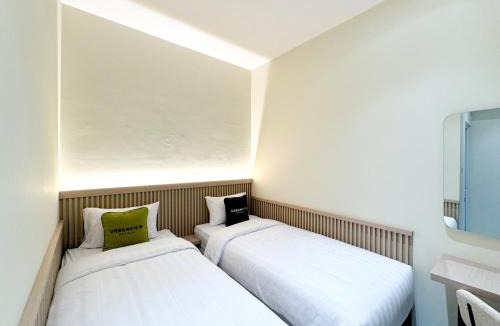 Semarang Hotel | Urbanview Rumah Tamu Citarum near Stasiun Tawang Semarang
