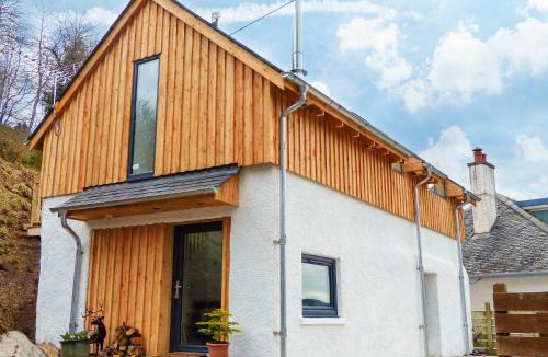 Lewiston House | Urquhart Bay Croft