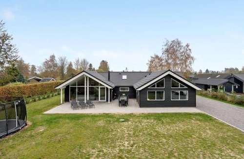 Stege House | "Ursel" - 600m from the sea by Interhome