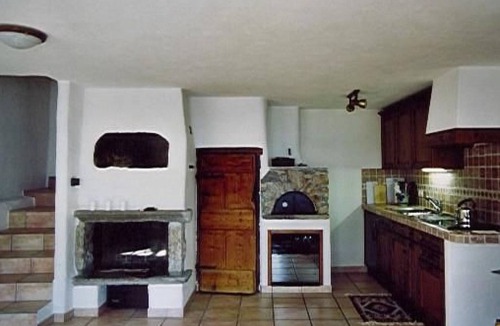 Malvaglia-dagro House | Ursprüngliches, stilvolles Rustico by Interhome