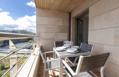 San Sebastian Apartment | Urumea II | The Rentals Collection